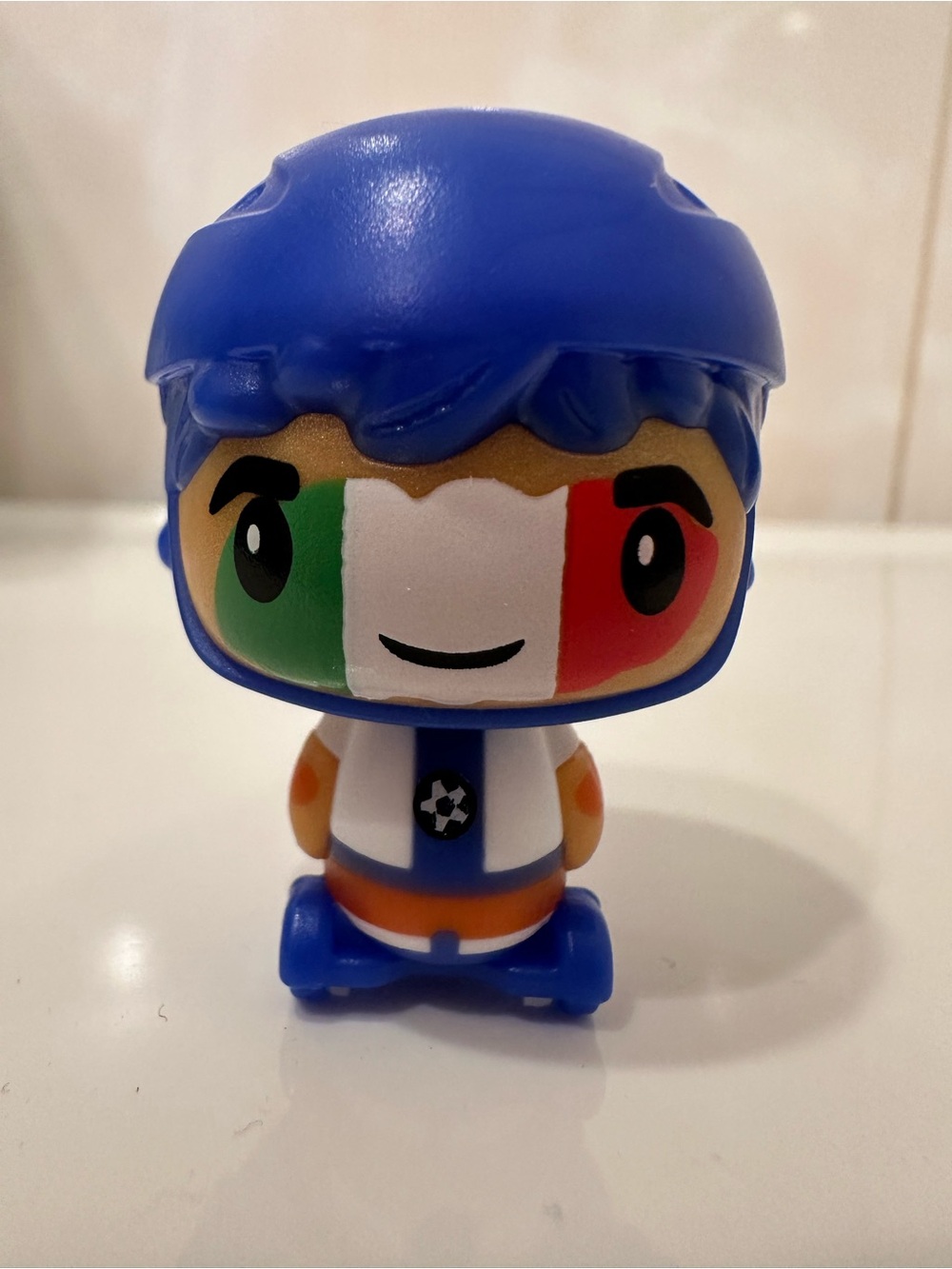 NEW Kinder Joy Funko FIFA World Cup 26 Italy Fan Figure Soccer 2” Toy 🇮🇹
